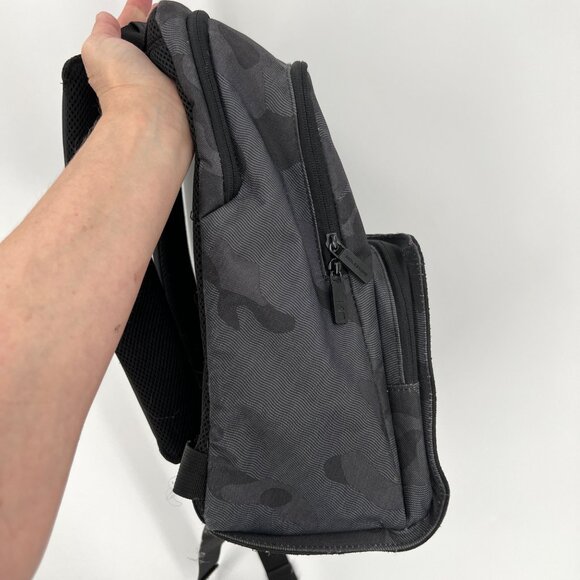 Moleskine‎ Nomad Medium Camo Black/Gray Backpack - Picture 8 of 11